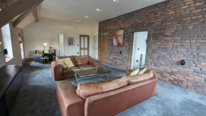 Penthouse-HighStreet-Sleeps2-87WS